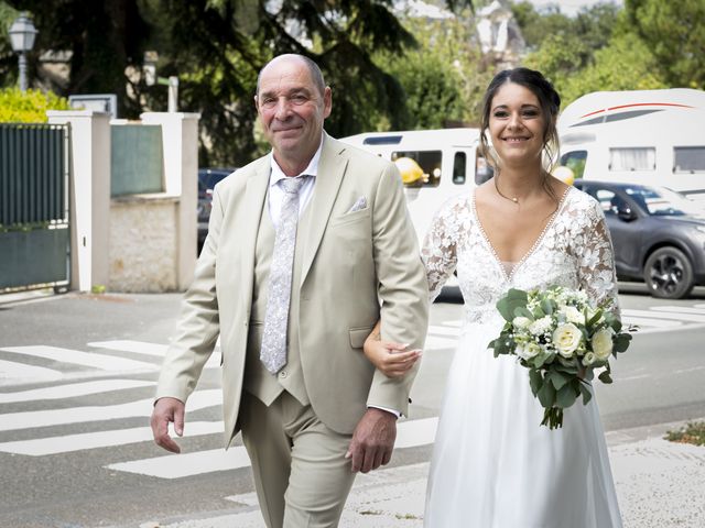 Le mariage de Arnaud et Emeline à Sèvres-Anxaumont, Vienne 9