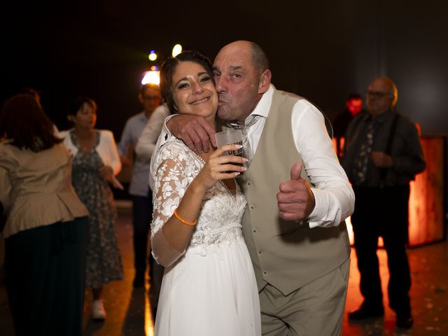 Le mariage de Arnaud et Emeline à Sèvres-Anxaumont, Vienne 64