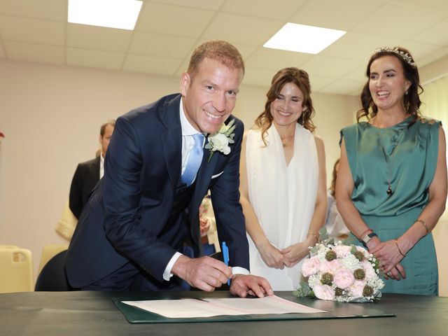 Le mariage de Sylvain et Dorothée à Eu, Seine-Maritime 28