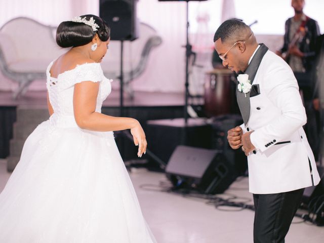 Le mariage de Jonathan et Marjoline à Roissy-en-Brie, Seine-et-Marne 13