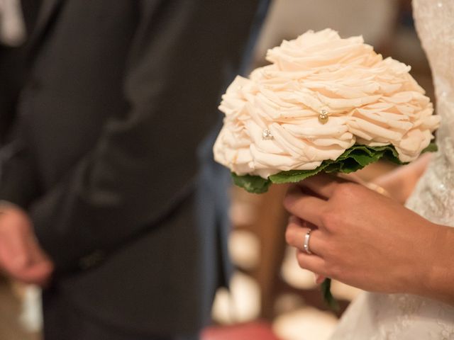 Le mariage de David et Coralie à La Rochefoucauld, Charente 7