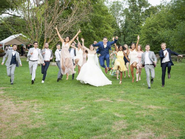 Le mariage de Florian et Eva à Saint-Étienne-des-Oullières, Rhône 31