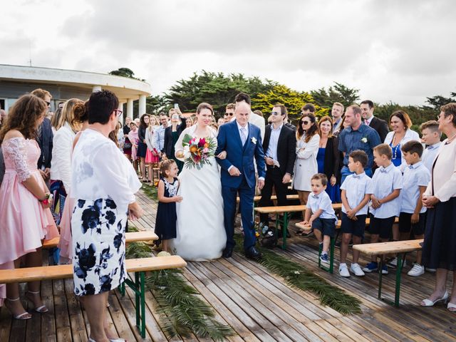 Le mariage de Simon et Stéphanie à Aizenay, Vendée 5