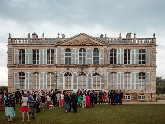 Le mariage de Garrett et Pétronille à Mézidon-Canon, Calvados 1