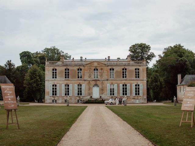 Le mariage de Garrett et Pétronille à Mézidon-Canon, Calvados 2