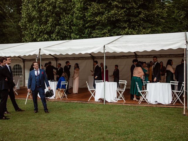 Le mariage de Garrett et Pétronille à Mézidon-Canon, Calvados 10