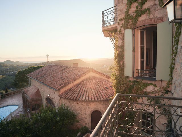 Le mariage de Nicolas et Majda à Le Castellet, Alpes-de-Haute-Provence 32