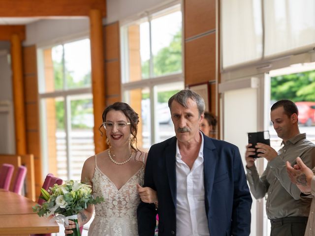 Le mariage de Victor et Anais à Chenillé-Changé, Maine et Loire 10