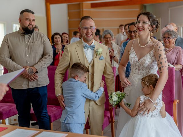 Le mariage de Victor et Anais à Chenillé-Changé, Maine et Loire 17