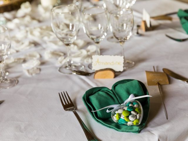 Le mariage de Victor et Anais à Chenillé-Changé, Maine et Loire 43