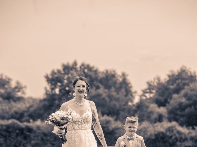Le mariage de Victor et Anais à Chenillé-Changé, Maine et Loire 57