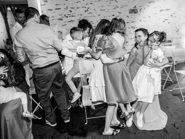 Le mariage de Victor et Anais à Chenillé-Changé, Maine et Loire 132