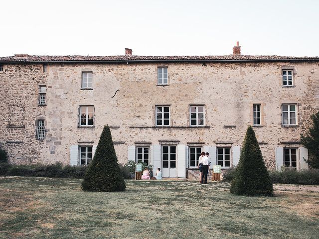 Le mariage de Tanguy et Hélène à Chassagny, Rhône 10