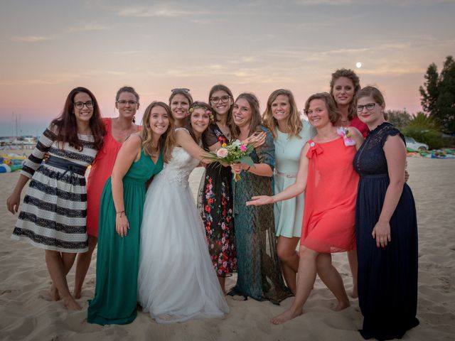 Le mariage de Julien et Laëtitia à Biscarrosse, Landes 74