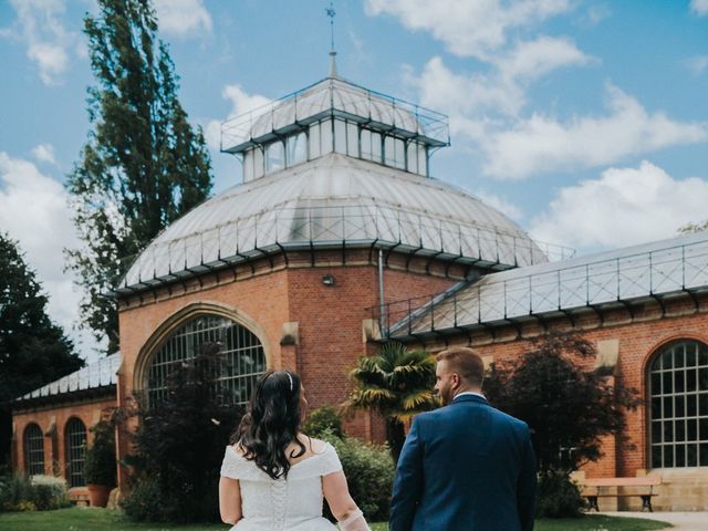 Le mariage de Arnaud et Pauline à Metz, Moselle 35