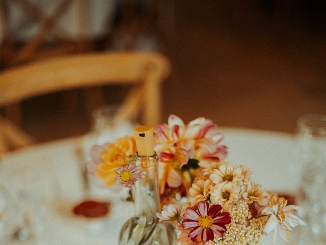 Le mariage de Maxime et Alexandra à Douelle, Lot 98