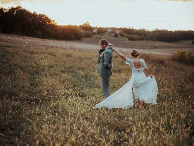 Le mariage de Maxime et Alexandra à Douelle, Lot 138