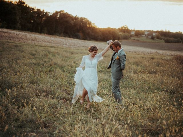 Le mariage de Maxime et Alexandra à Douelle, Lot 140