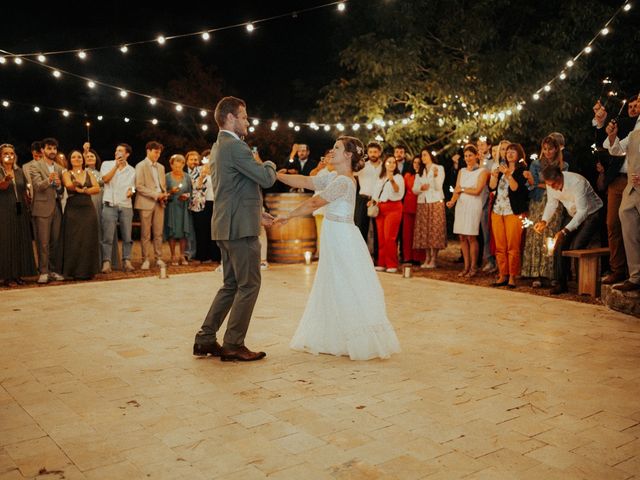 Le mariage de Maxime et Alexandra à Douelle, Lot 197