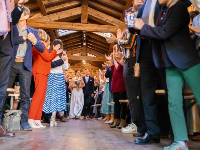 Le mariage de Edouard et Charlotte à Les Halles, Rhône 35