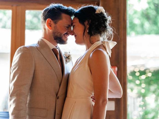 Le mariage de Edouard et Charlotte à Les Halles, Rhône 41