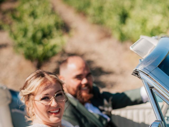 Le mariage de Gaëtan et Caroline à Beaucaire, Gard 21