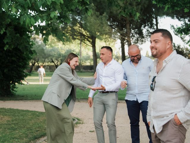 Le mariage de Gaëtan et Caroline à Beaucaire, Gard 54