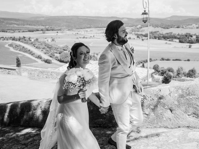 Le mariage de Alejandra et Julien à Simiane-la-Rotonde, Alpes-de-Haute-Provence 2