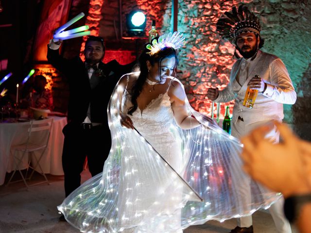 Le mariage de Alejandra et Julien à Simiane-la-Rotonde, Alpes-de-Haute-Provence 28