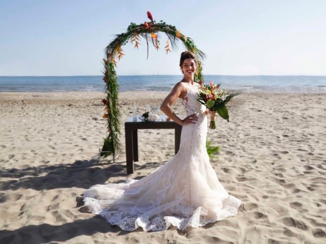 Le mariage de Yohann et Esther à Le Cap d'Agde, Hérault 4