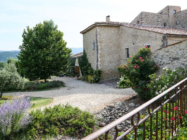 Le mariage de Julien et Justine à Céreste, Alpes-de-Haute-Provence 3