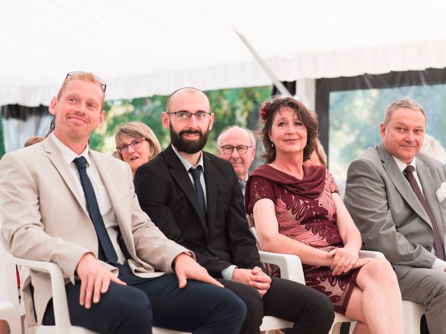 Le mariage de Romain et Yanine à Bréau, Seine-et-Marne 39