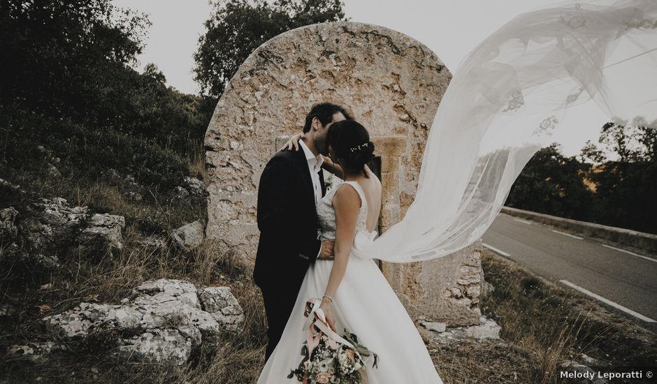 Le mariage de Thomas et Justine à Rochefort-du-Gard, Gard