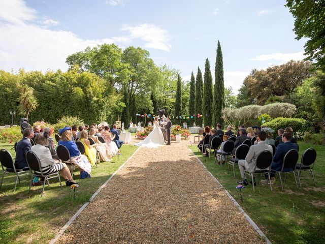 Le mariage de Sean et Zara à Saint-Pargoire, Hérault 7