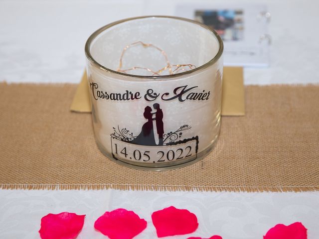 Le mariage de Cassandre et Xavier à Saint-Martin-de-Coux, Charente Maritime 5