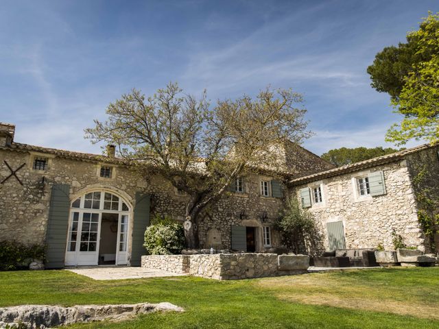 Le mariage de Laura et Mathieu à Orgon, Bouches-du-Rhône 3