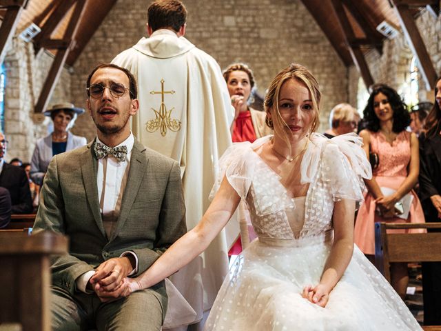 Le mariage de Carole et Étienne à Échauffour, Orne 15