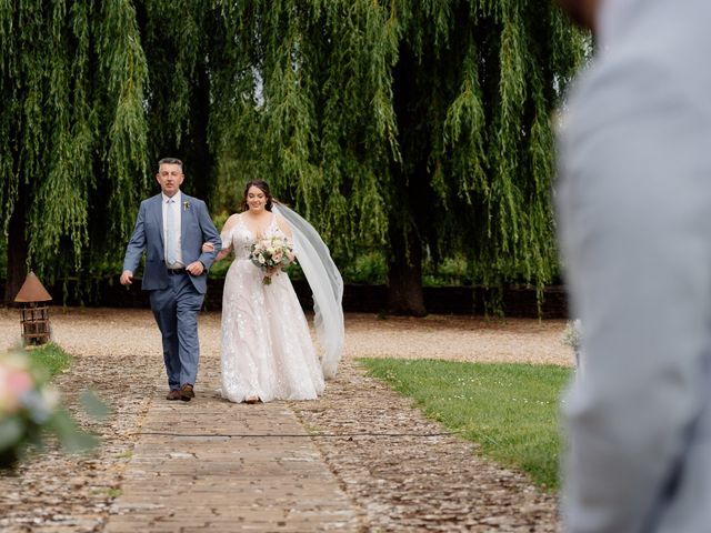 Le mariage de Adam et Stephanie à Lacenas, Rhône 13
