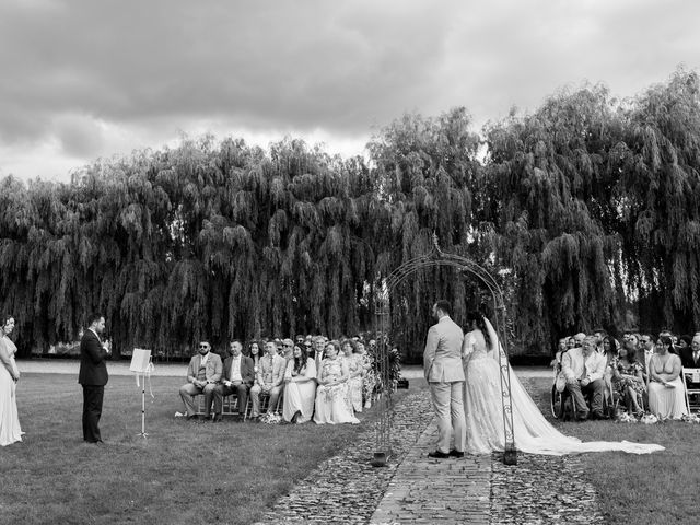 Le mariage de Adam et Stephanie à Lacenas, Rhône 15