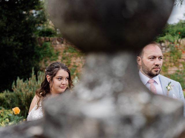 Le mariage de Adam et Stephanie à Lacenas, Rhône 32
