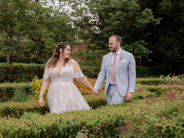 Le mariage de Adam et Stephanie à Lacenas, Rhône 33