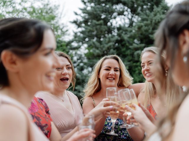 Le mariage de Adam et Stephanie à Lacenas, Rhône 39