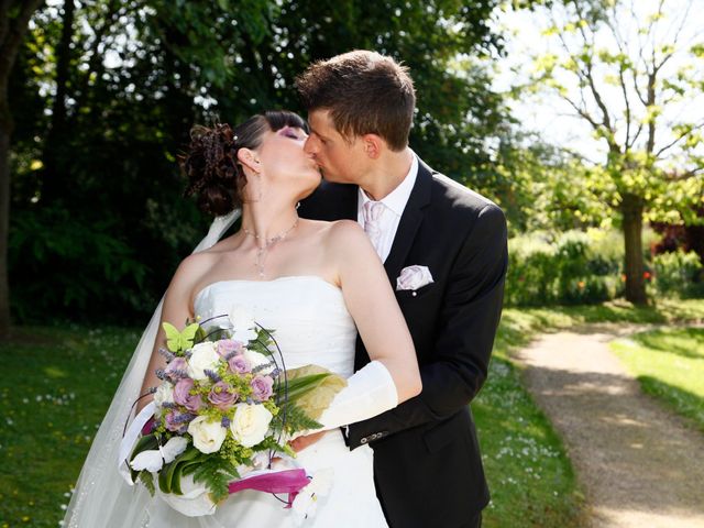 Le mariage de Thomas et Lorene à Saint-Fargeau-Ponthierry, Seine-et-Marne 23