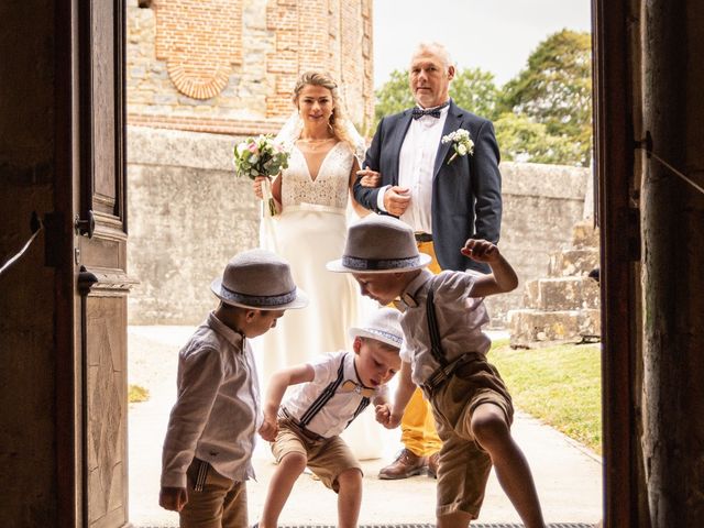 Le mariage de Gaétan  et Marine  à Ravenoville, Manche 3