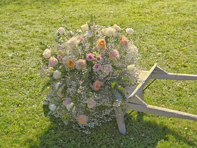 Le mariage de Fanny et Magalie à Léoville, Charente Maritime 6