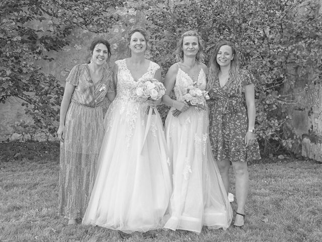 Le mariage de Fanny et Magalie à Léoville, Charente Maritime 9