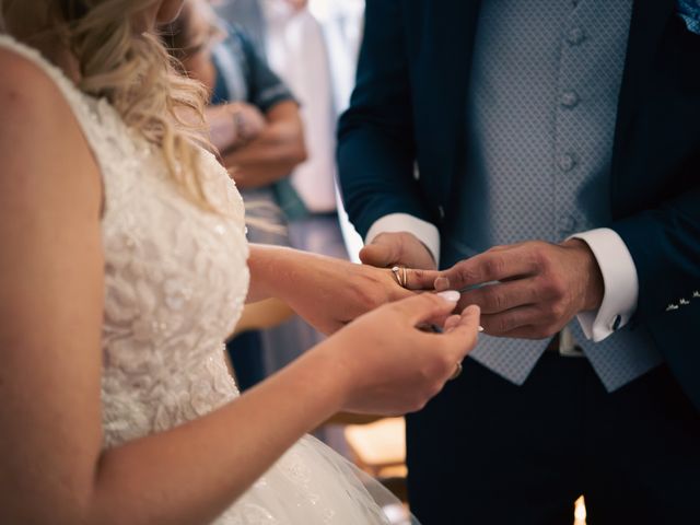 Le mariage de Nicolas et Manon à Château-des-Prés, Jura 1