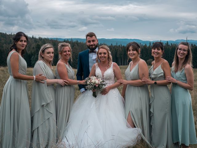 Le mariage de Nicolas et Manon à Château-des-Prés, Jura 17