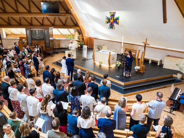 Le mariage de Hervé et Lucie à Avrillé, Maine et Loire 26