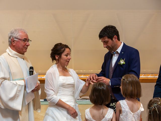 Le mariage de Hervé et Lucie à Avrillé, Maine et Loire 30